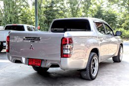 MITSUBISHI TRITON DUAL CAB 2.5 GLX ปี2020 ราคา569,000บาท