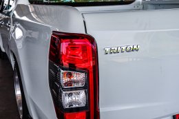 MITSUBISHI TRITON DUAL CAB (NEW)2.5 GLX MT ปี2021 ราคา599,000บาท 