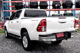 TOYOTA HILUX REVO DUAL CAB 2.4 PRERUNNER E PLUS MT ปี2018 ราคา679,000บาท