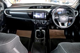 TOYOTA HILUX REVO DUAL CAB 2.4 PRERUNNER E PLUS MT ปี2018 ราคา679,000บาท