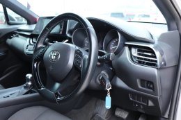 TOYOTA C-HR 1.8 ปี 2018 ราคา 679,000 บาท