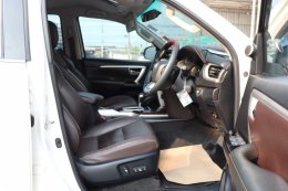 TOYOTA FOGTUNER2.4 V AT(NAVI) ปี2016 ราคา1,090,000บาท