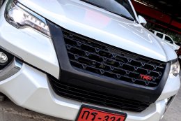 TOYOTA FOGTUNER2.4 V AT(NAVI) ปี2016 ราคา1,090,000บาท