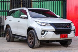 TOYOTA FOGTUNER2.4 V AT(NAVI) ปี2016 ราคา1,090,000บาท