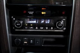 TOYOTA FOGTUNER2.4 V AT(NAVI) ปี2016 ราคา1,090,000บาท