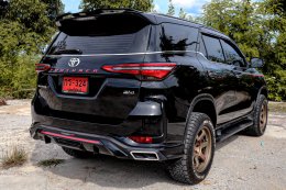 TOYOTA FORTUNER 2.4 LEGENDER 4WD AT ปี2021 ราคา1,570,000บาท