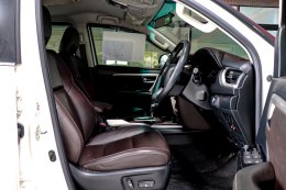 TOYOTA FORTUNER 2.4 V AT WAGON ปี2019 ราคา1,090,000บาท