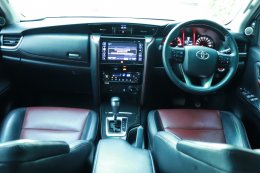  Toyota Fortuner 2.8 TRD (4WD)  NAVI (AB/ABS) ปี2018 ราคา 1,390,000 บาท
