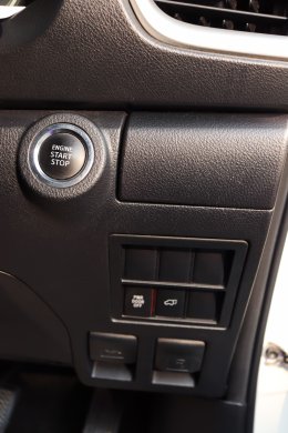 TOYOTA FOGTUNER2.4 V AT (NAVI) ปี2016 ราคา1,090,000บาท