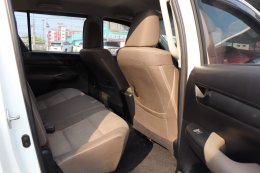 TOYOTA REVO DOUBLE CAB PRERUNNER 2.4 E (AB/ABS)ปี2017 ราคา629,000บาท
