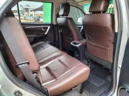 TOYOTA FORTUNER 2.8 V  ปี2016 ราคา989,000บาท