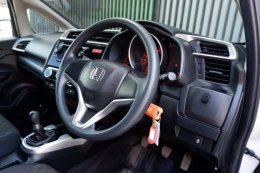 HONDA JAZZ 1.5 V AT I-VTEC 2016 มือสอง 