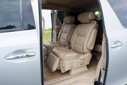 TOYOTA ALPHARD ปี 2011 