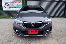 HONDA JAZZ 1.5 V PLUS CVT I-VTEC AB ABS  ปี 2018 ราคา 549,000 บาท