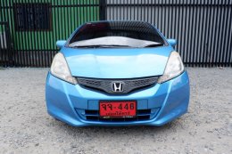 HONDA JAZZ 1.5 V AT I-VTEC 2011 มือสอง 