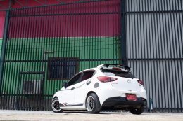 MAZDA MAZDA 2 HATCHBACK 1.3  SKYACTIV  ( STANDARD ) AB/ABS ปี2016 ราคา 399,000 บาท