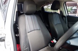 MAZDA MAZDA 2 HATCHBACK 1.3  SKYACTIV  ( STANDARD ) AB/ABS ปี2016 ราคา 399,000 บาท