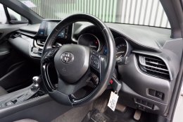 TOYOTA C-HR 1.8 ENTRY CVT (AB/ABS) ปี 2018 ราคา  739,000.00 บาท
