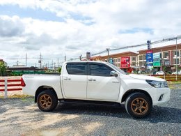 TOYOTA REVO DOUBLE CAB  ปี2017 ราคา639,000บาท