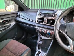 TOYOTA YARIS 1.2 E AB/ABS ปี2017 ราคา 359,000บาท