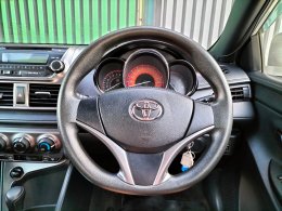 TOYOTA YARIS 1.2 E AB/ABS ปี2017 ราคา 359,000บาท