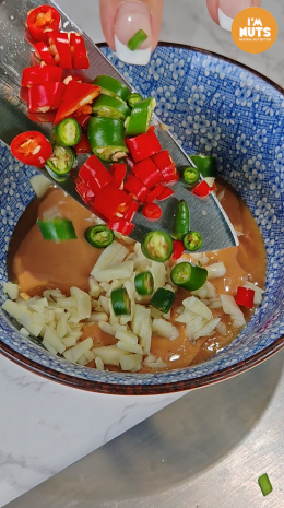 สูตรน้ำจิ้มเต้าเจี้ยวเนยถั่ว (สูตรเด็ด ทำง่ายมาก)