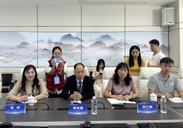 A delegation from educational institutions under the Office of the Vocational Education Commission discussed cooperation in vocational education with several vocational colleges in Guangxi Province