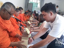 ร้านทำบุญ รับจัดงานบุญ ทำบุญบ้าน ทำบุญบริษัท ทำบุญออฟฟิศ ครบวงจร 30 ท่าน