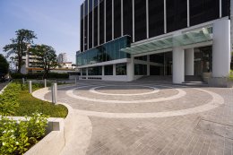 office building Sathorn Prime in Bangkok CBD near BTS Chong Nonsi – premium office for rent