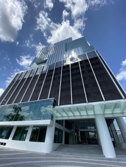 office building Sathorn Prime in Bangkok CBD near BTS Chong Nonsi – premium office for rent