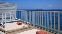  Centara Grand Island Resort & Spa Maldives รีสอร์ท 5 ดาว