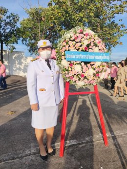 พิธีวางพวงมาลาน้อมรำลึก พระมหากรุณาธิคุณ เนื่องในวันคล้ายวันสวรรคต พระบาทสมเด็จพระจุลจอมเกล้าเจ้าอยู่หัว รัชกาลที่ 5