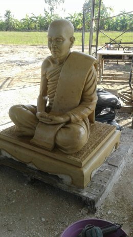หล่อรูปเหมือน พระเกจิ ปั่นใหม่หล่อใหม่ตามแบบ เท่าจริง