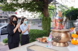 คลินิกการแพทย์แผนจีนหัวเฉียว จัดพิธีไหว้วันสารทจีน (中元节) ประจำปี 2566