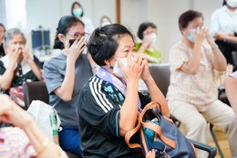 คลินิกการแพทย์แผนจีนหัวเฉียว จัดเสวนาภาษาหมอจีน หัวข้อ "บริหารกายบำรุงใจ ปรับสมดุลเส้นลมปราณ" 