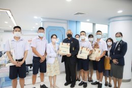 คลินิกการแพทย์แผนจีนหัวเฉียว ต้อนรับคณะอาจารย์และนักเรียนจากวชิราวุธวิทยาลัย เข้าเยี่ยมชมและศึกษาดูงานด้านการแพทย์แผนจีน