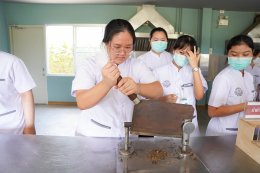 คลินิกการแพทย์แผนจีนหัวเฉียว ต้อนรับคณะอาจารย์และนักศึกษาหลักสูตรแพทย์แผนไทยประยุกต์ มหาวิทยาลัยมหิดล