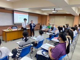 กิจกรรม Training Leader โดยได้รับเกียรติจาก คุณนิภาพร เล็กแข็ง หัวหน้าแผนกสรรหา บจก.มารีนโกลด์ โปรดักส์ ร่วมแชร์ประสบการณ์