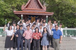 บรรยากาศในรั้วมหาวิทยาลัยวันแรกของนักศึกษาจีน