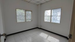 EHL-233685 ลัลลี่ วิลล์ ลำลูกกา คลอง 3 (Lally Ville Lam Luk Ka Klong 3)