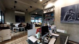 EHL-233713 ขายตึกอาคารสำนักงาน(มาดามกัสก้า)
