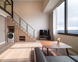 素坤逸87号华美达酒店