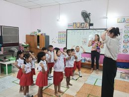 English class by Foreigner teachers