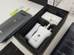 ขาย/แลก LG V40 thinQ 8/128 2Sim Platium Gray อายุ 12 วัน สภาพสวยมาก แท้ ครบยกกล่อง เพียง 16,900 บาท