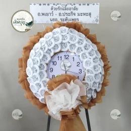 พวงหรีดนาฬิกาประดับดอกไม้สด ใช้งานต่อได้ สวยงามสมเกียรติ ส่งฟรีวัดหน่อพุทธางกูร