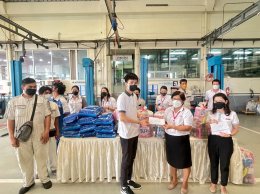บริษัท โตโยต้าสิงห์บุรี จำกัด มอบข้าวสารอาหารแห้ง ให้พนักงานที่ได้รับผลกระทบจากภัยน้ำท่วม