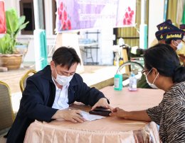 นายกสมาคมแม่บ้านองค์การสงเคราะห์ทหารผ่านศึก และคณะ เยี่ยมเยียนทหารผ่านศึก ณ สำนักงานสงเคราะห์ทหารผ่านศึก จังหวัดอุบลราชธานี