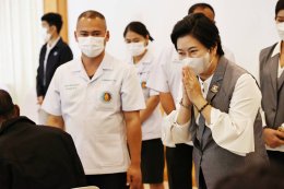 พลเอก สัณทัศน์ นันทิภาคย์หิรัญ ผู้อำนวยการองค์การสงเคราะห์ทหารผ่านศึก และคุณพัณณชิตา นันทิภาคย์หิรัญ นายกสมาคมแม่บ้านองค์การสงเคราะห์ทหารผ่านศึก เป็นประธานในพิธีมอบกายอุปกรณ์เสริมและเทียมแก่ทหารผ่านศึกพิการ ณ สำนักงานสงเคราะห์ทหารผ่านศึก เขตสงขลา