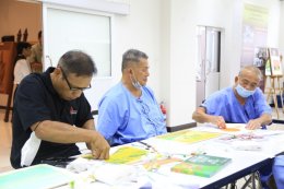 โรงพยาบาลทหารผ่านศึก จัดอบรมกิจกรรมบำบัด โครงการเขียนภาพสีน้ำ ให้แก่ทหารผ่านศึกพิการ ที่พักรักษาตัวอยู่ที่โรงพยาบาลทหารผ่านศึก ณ ศูนย์กิจกรรมบำบัดและฝึกอาชีพ รพ.ผศ. อาคาร 2 ชั้น 2 