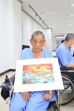 โรงพยาบาลทหารผ่านศึก จัดอบรมกิจกรรมบำบัด โครงการเขียนภาพสีน้ำ ให้แก่ทหารผ่านศึกพิการ ที่พักรักษาตัวอยู่ที่โรงพยาบาลทหารผ่านศึก ณ ศูนย์กิจกรรมบำบัดและฝึกอาชีพ รพ.ผศ. อาคาร 2 ชั้น 2 